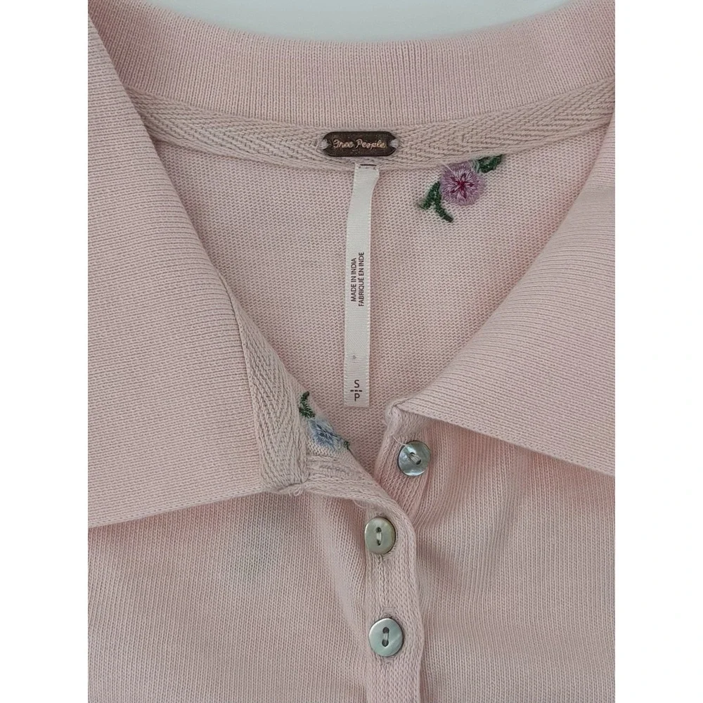 Free People Pink Pepper Knit Polo Sz S Embroidered Floral Preppy $90